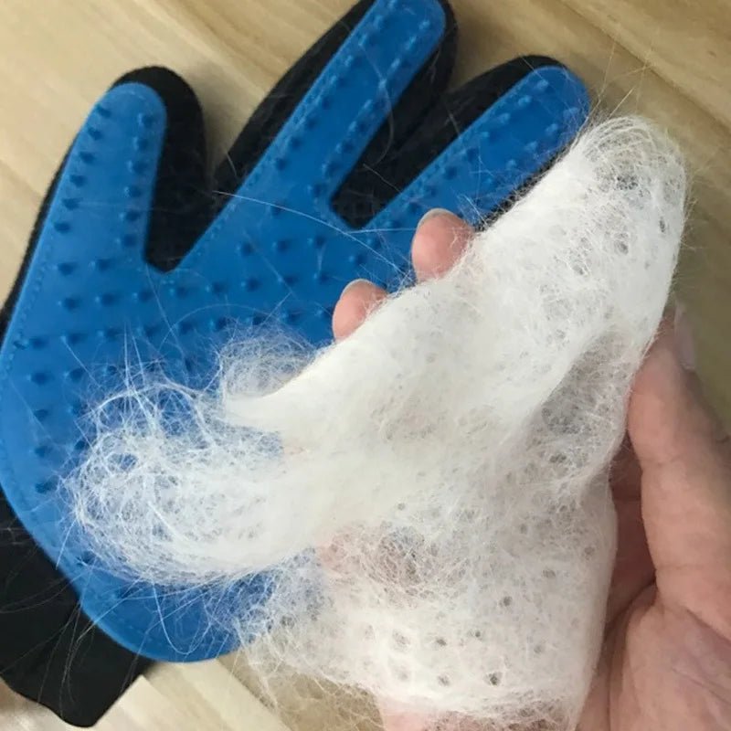 Best Pet Grooming Glove & Hair Removal Brush for Cats & Dogs - Loyal Paws