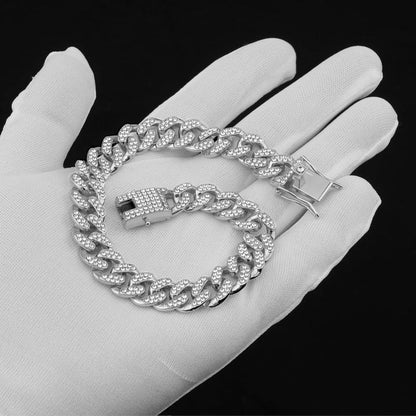 Best Adjustable Diamond & Rhinestone Pet Collar for Dogs & Cats - Loyal Paws